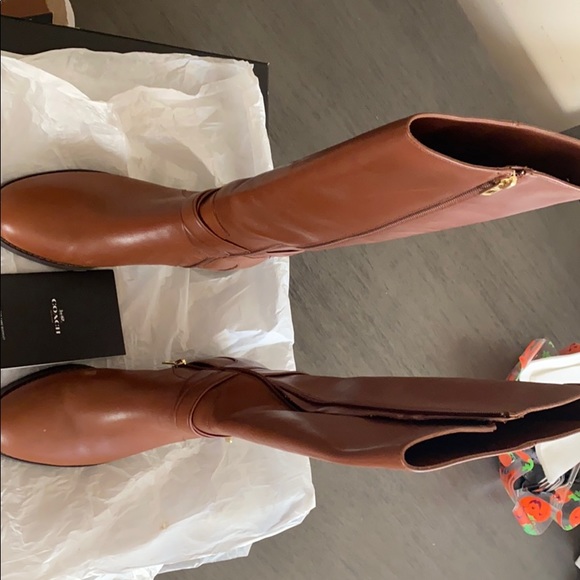 Coach Boots - Picture 5 of 5
